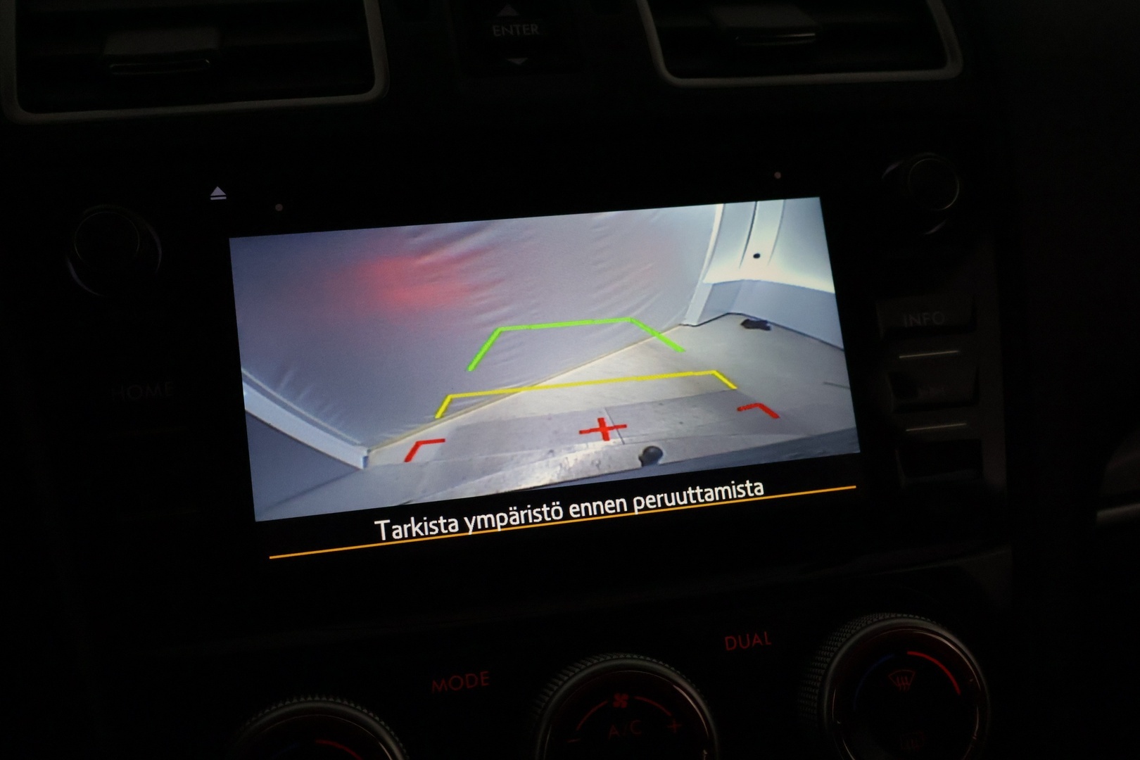 SUBARU Forester 2017