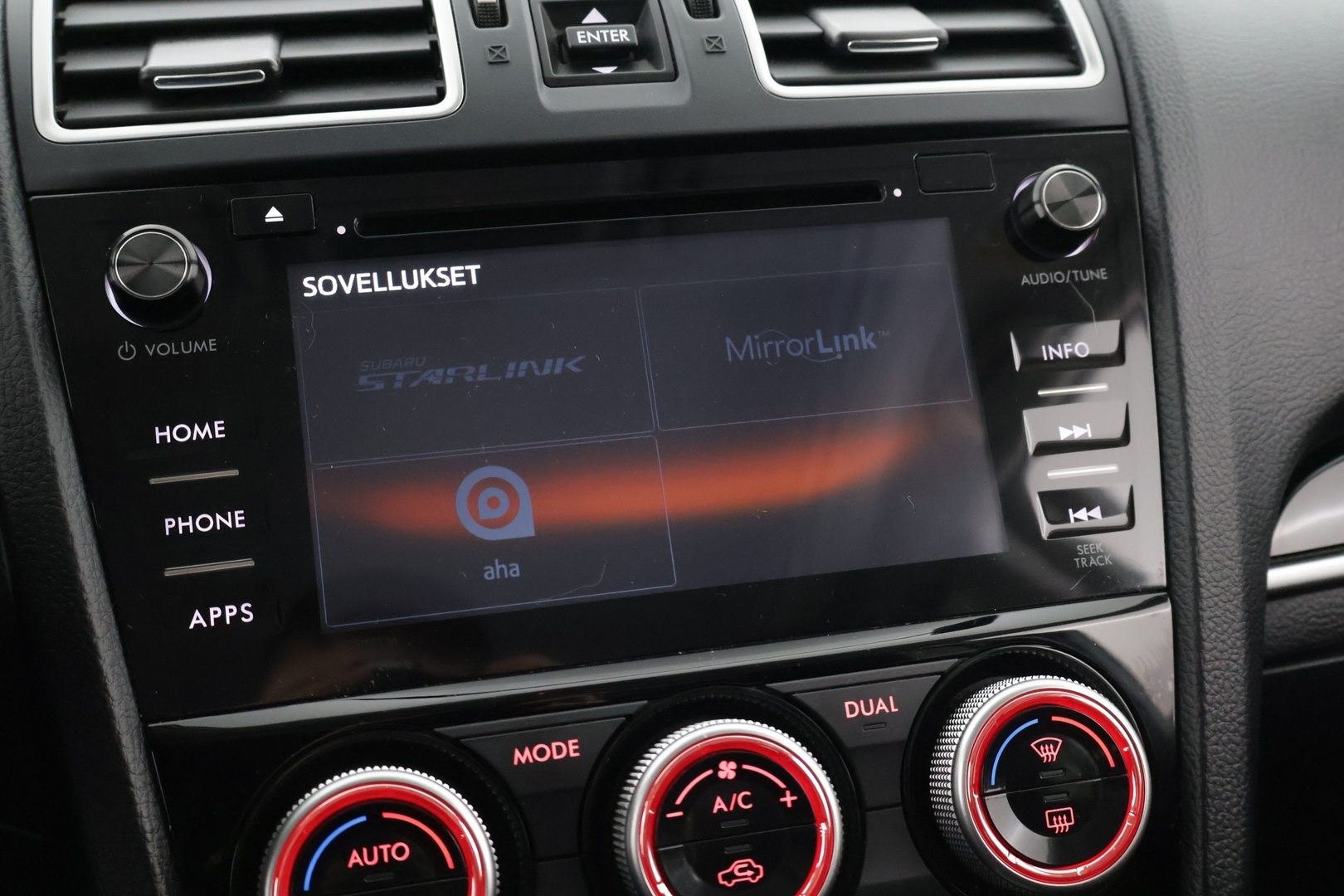 SUBARU Forester 2017