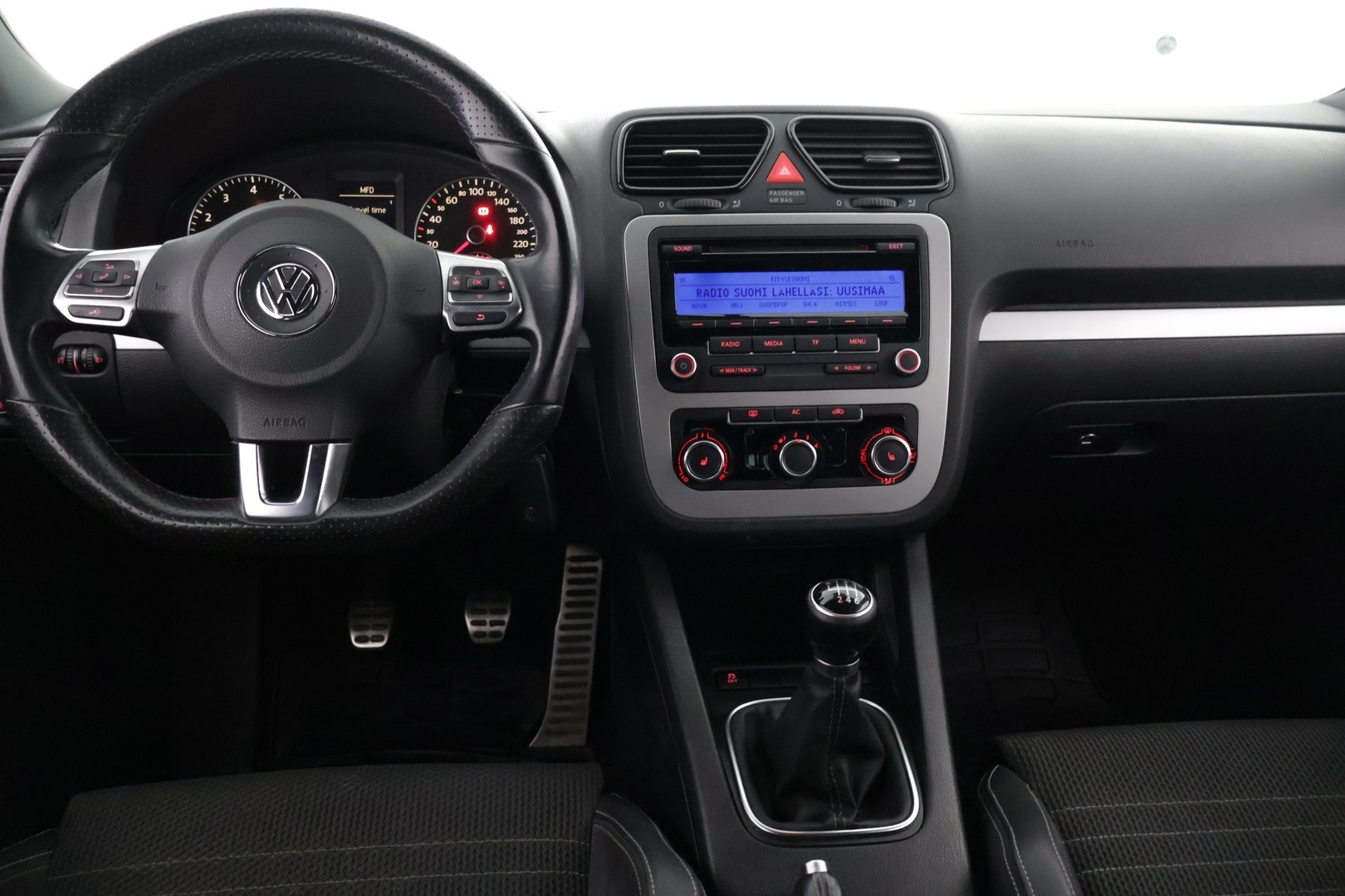VOLKSWAGEN Scirocco 2011