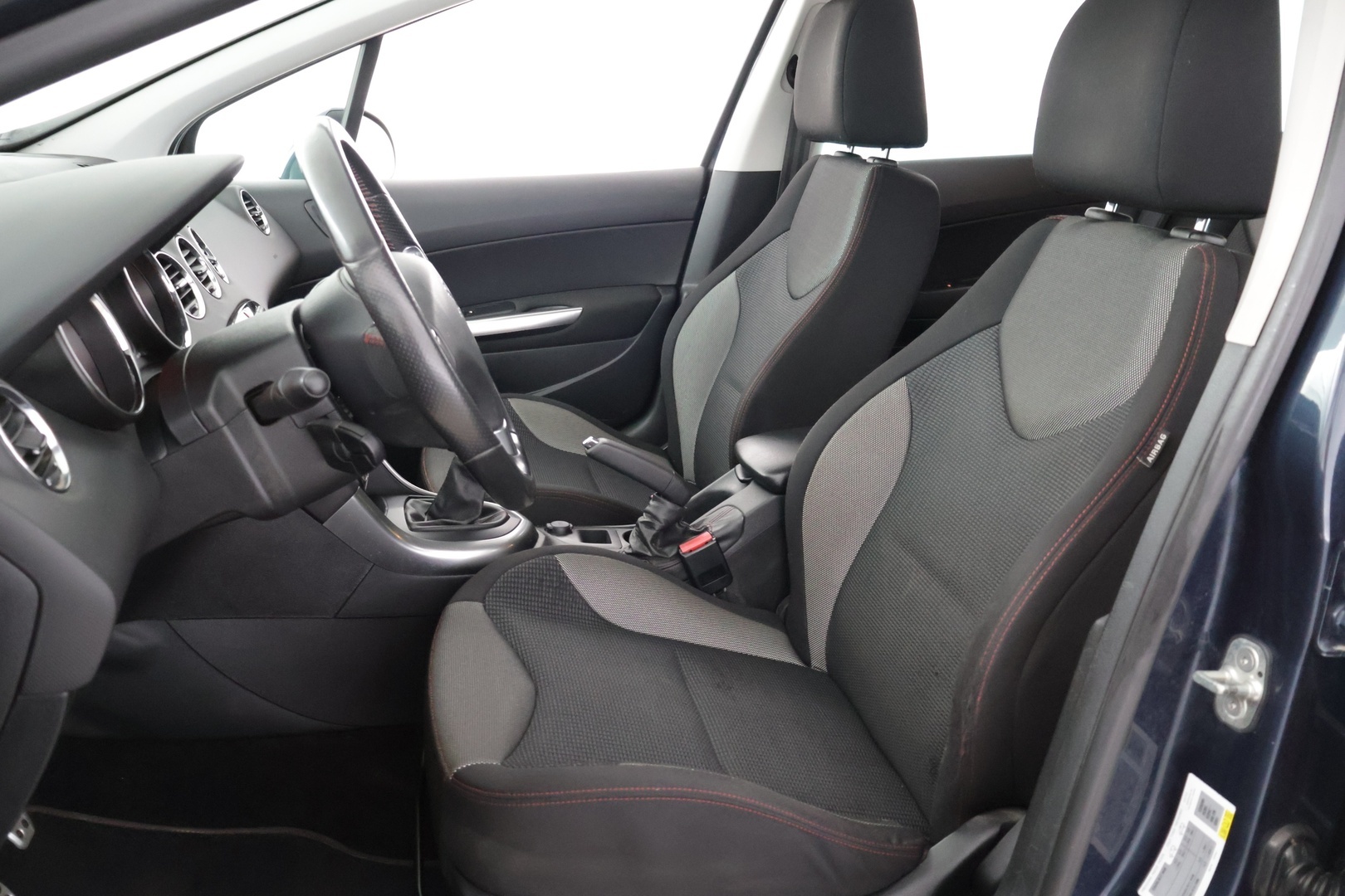 PEUGEOT 308 2013