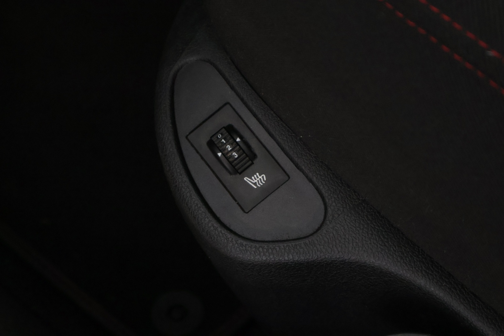 PEUGEOT 308 2013