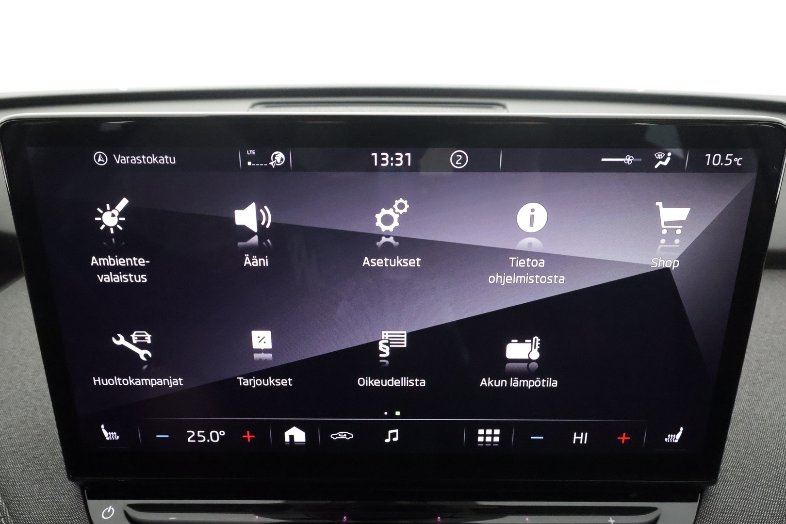 SKODA Enyaq 2022