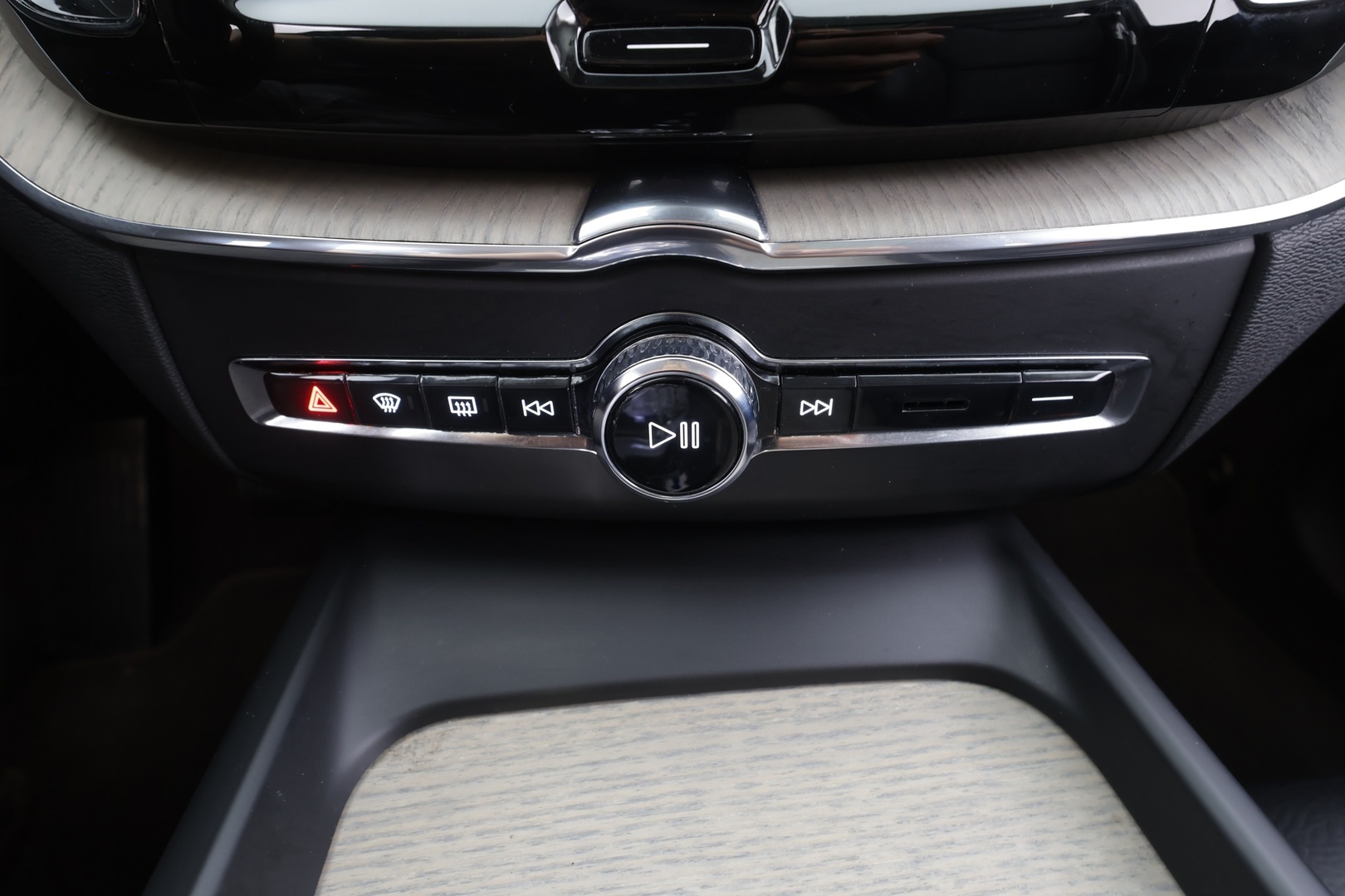 VOLVO XC60 2021