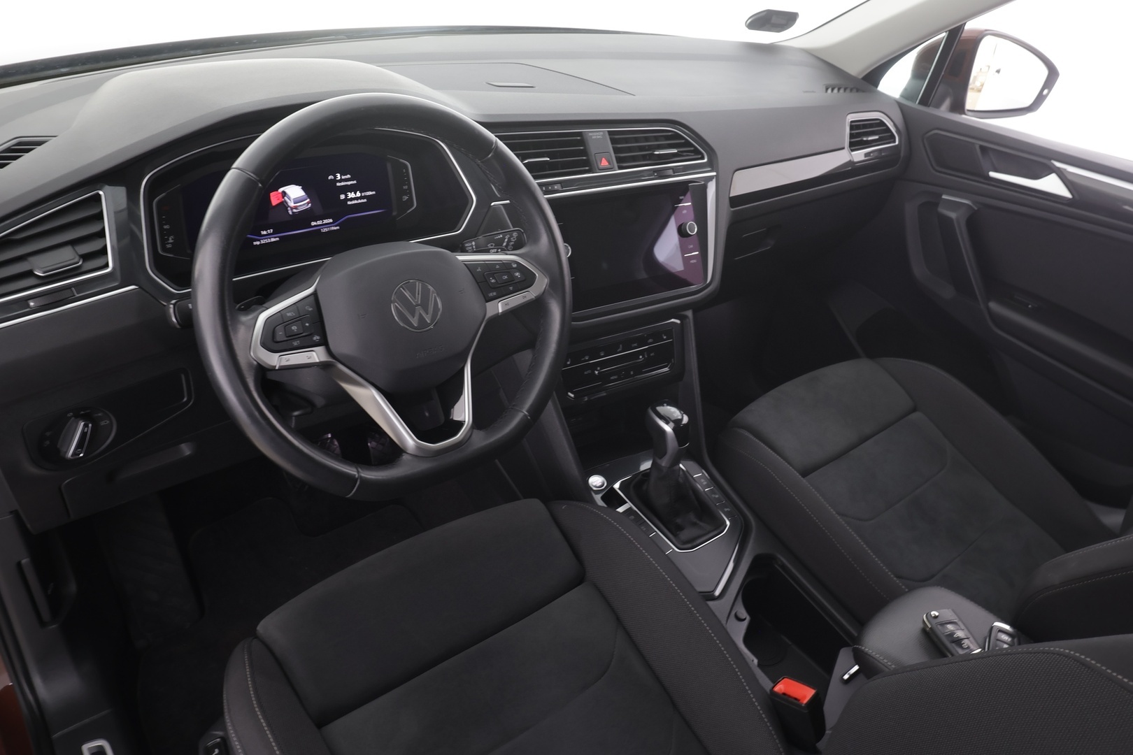 VOLKSWAGEN Tiguan 2022