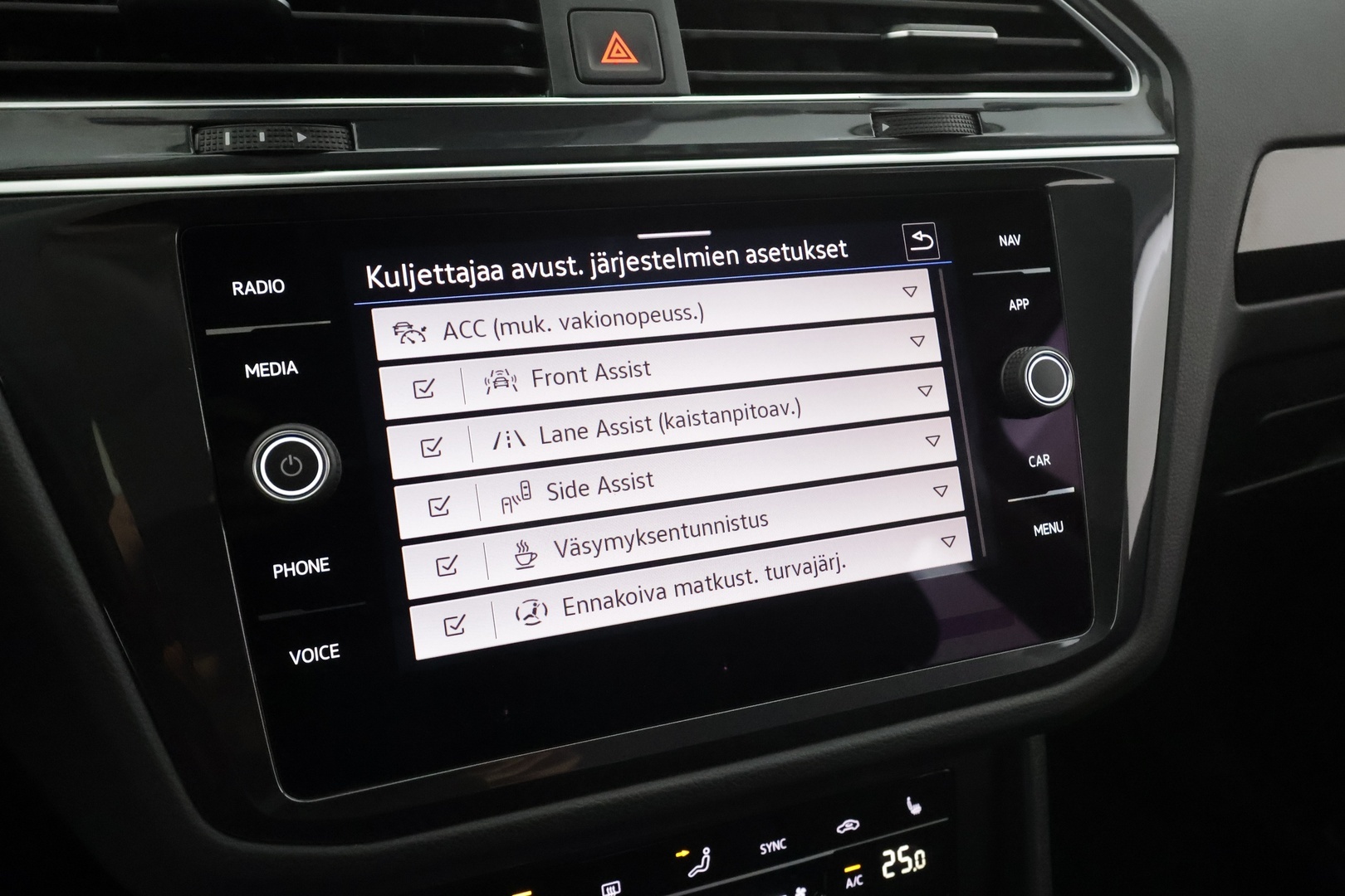 VOLKSWAGEN Tiguan 2022