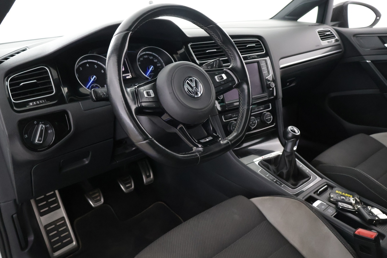 VOLKSWAGEN Golf 2015