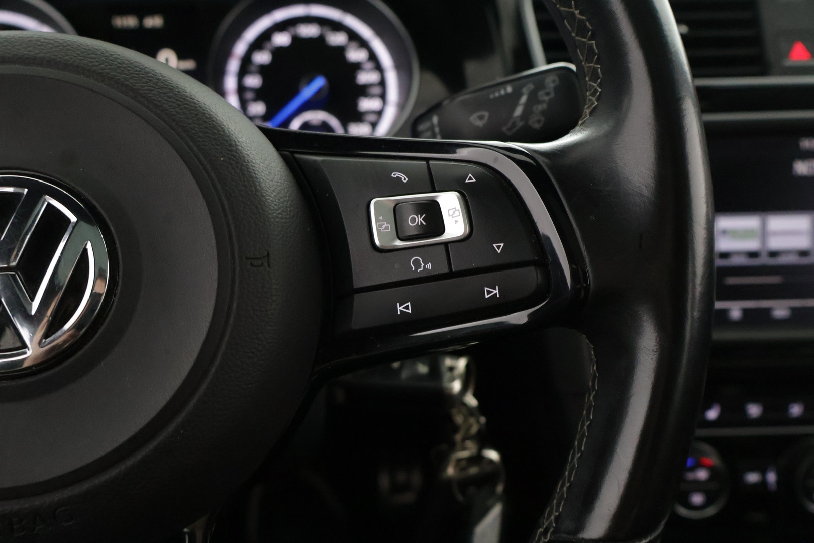 VOLKSWAGEN Golf 2015