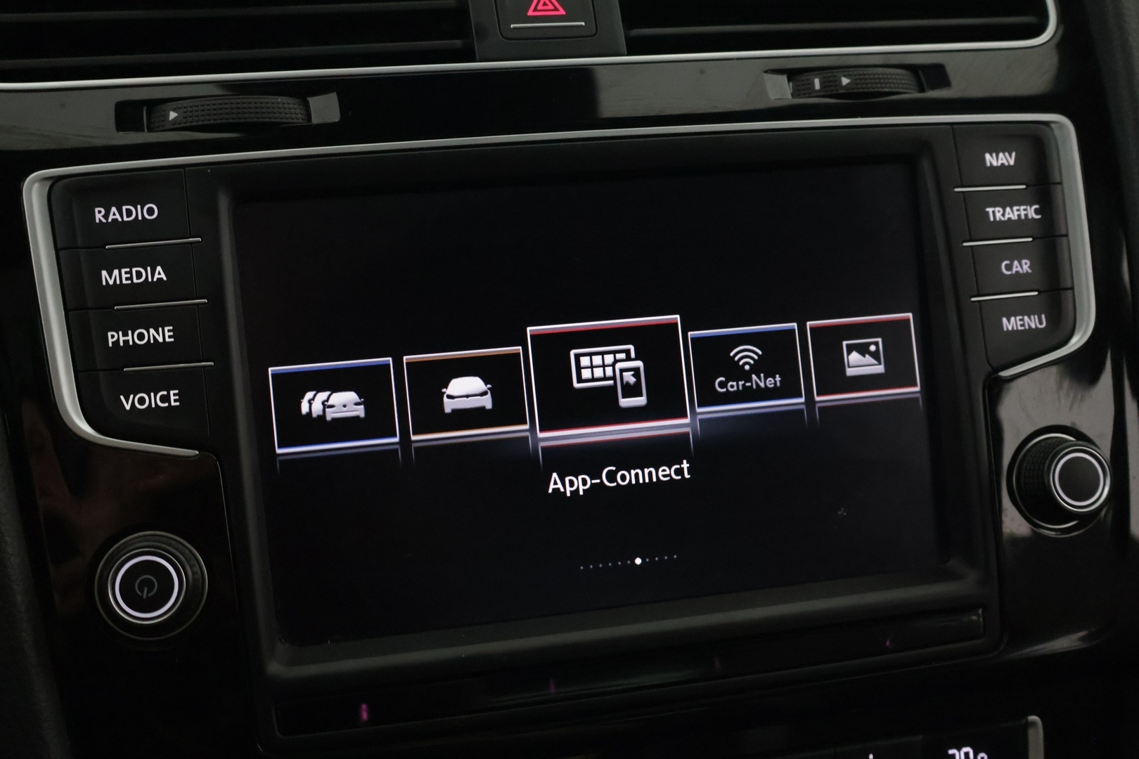 VOLKSWAGEN Golf 2015