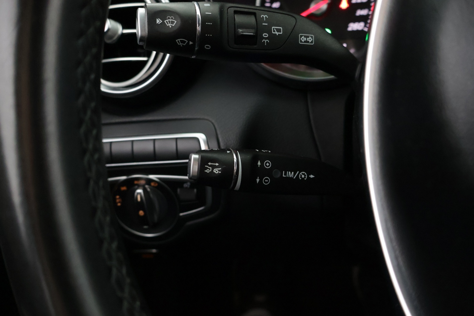 MERCEDES-BENZ C 2018