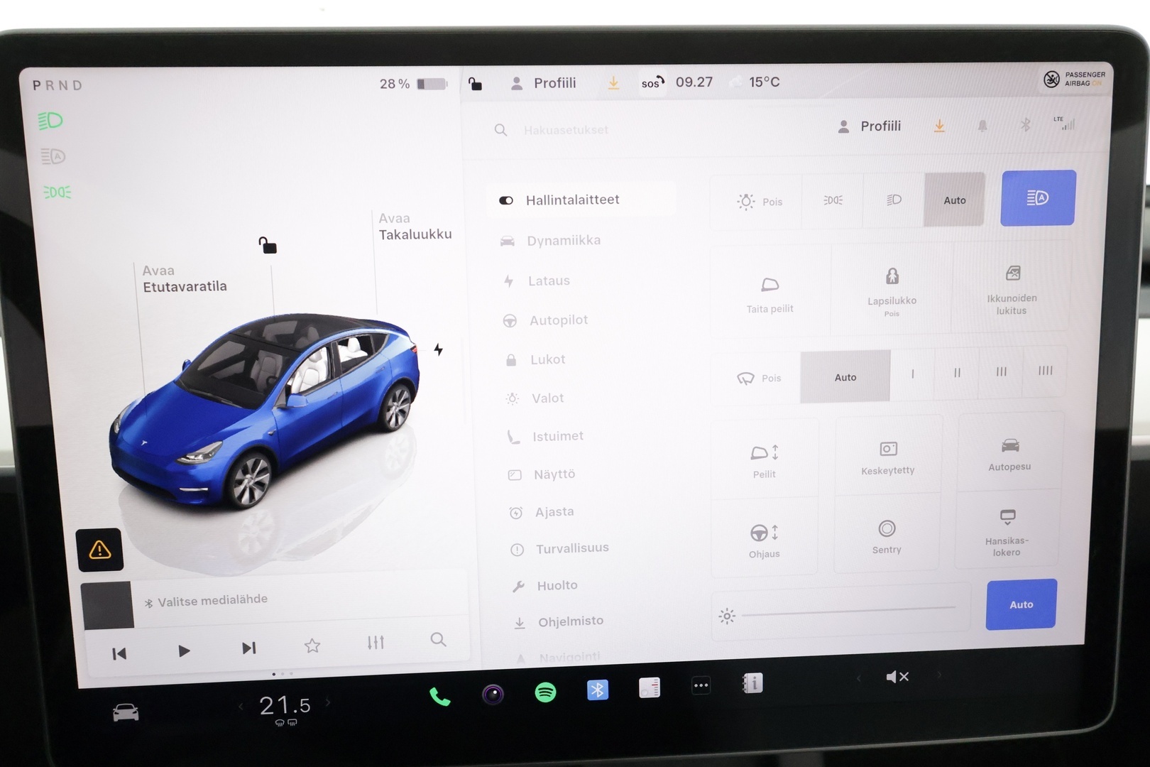 TESLA Model Y 2023