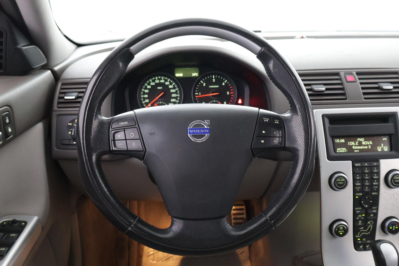 VOLVO S40 2012