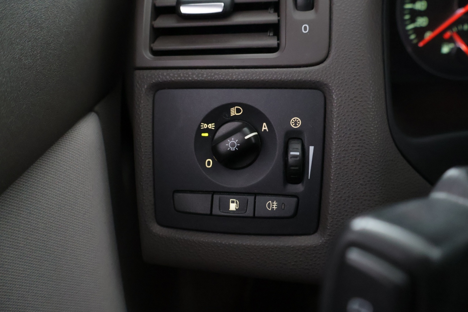 VOLVO S40 2012