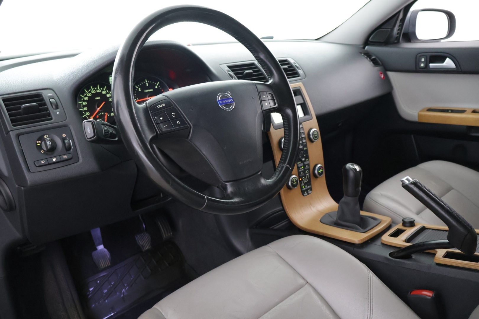 VOLVO V50 2008