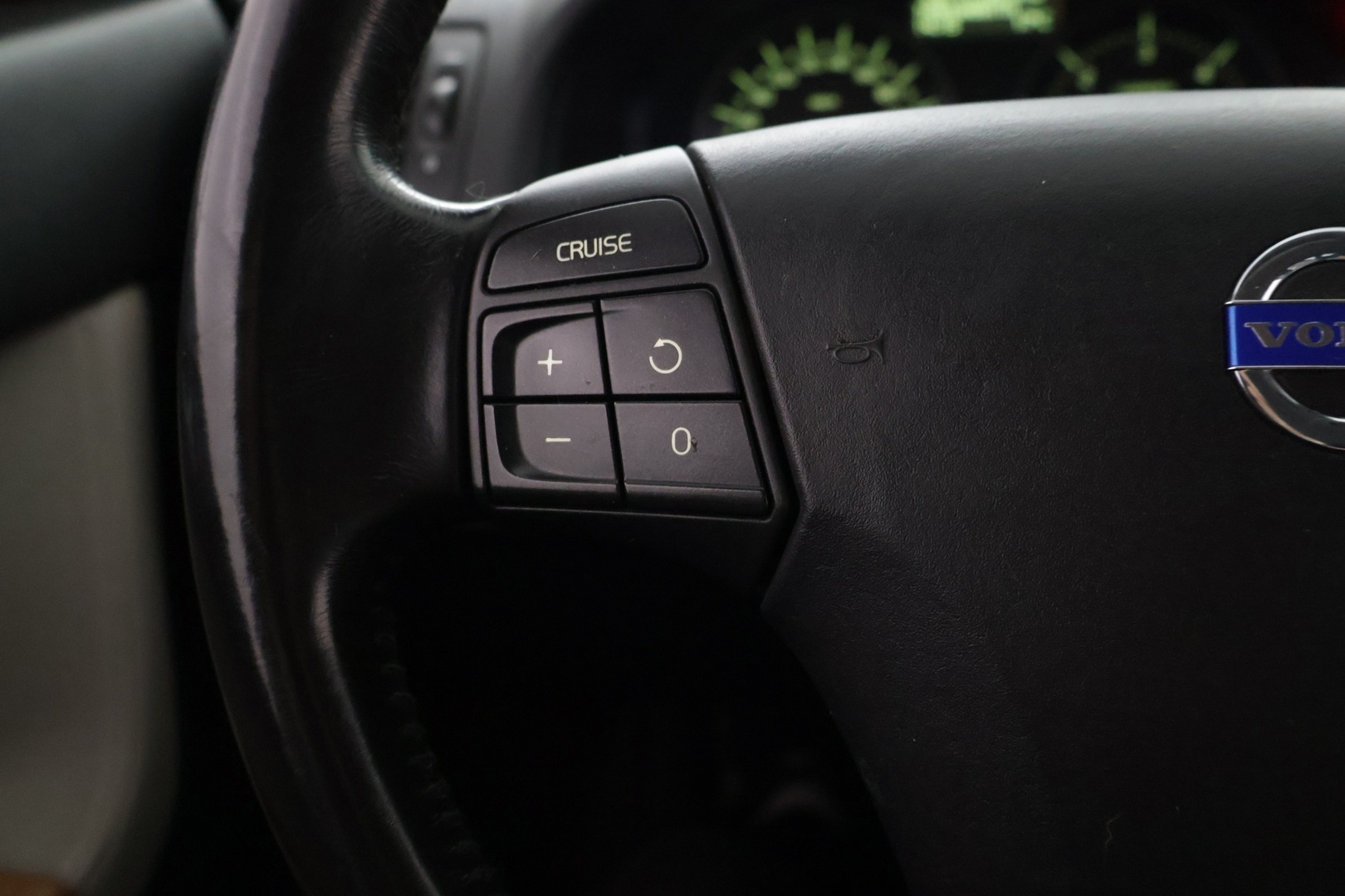 VOLVO V50 2008