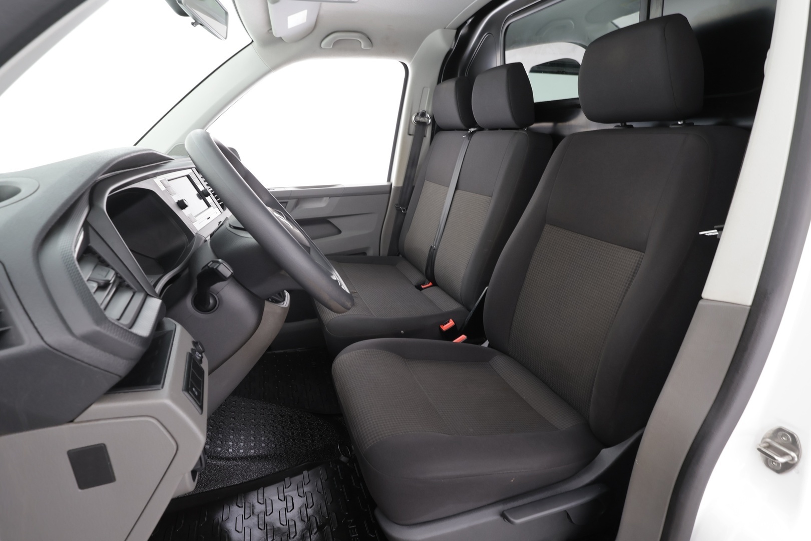 VOLKSWAGEN Transporter 2020