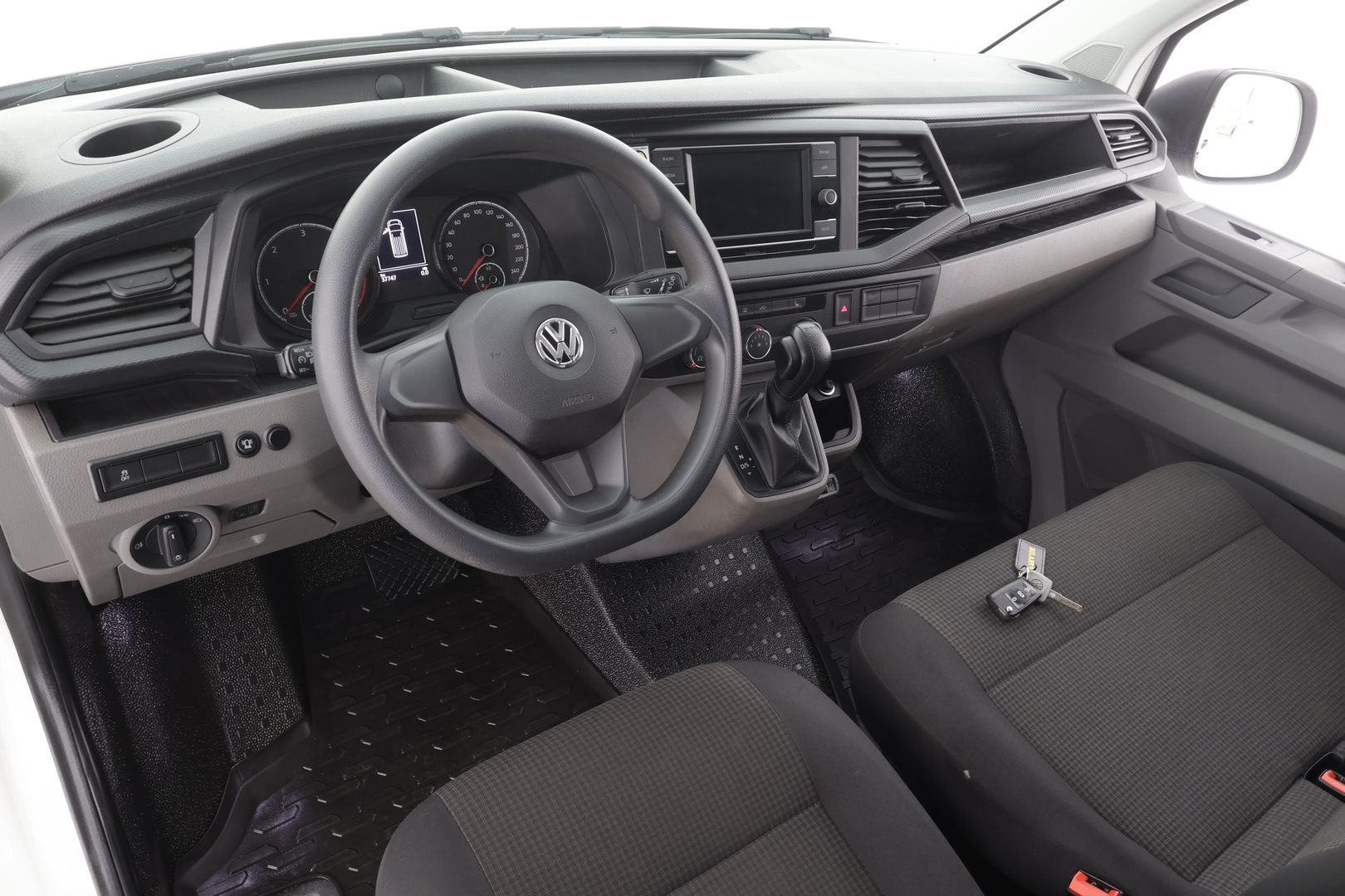 VOLKSWAGEN Transporter 2020