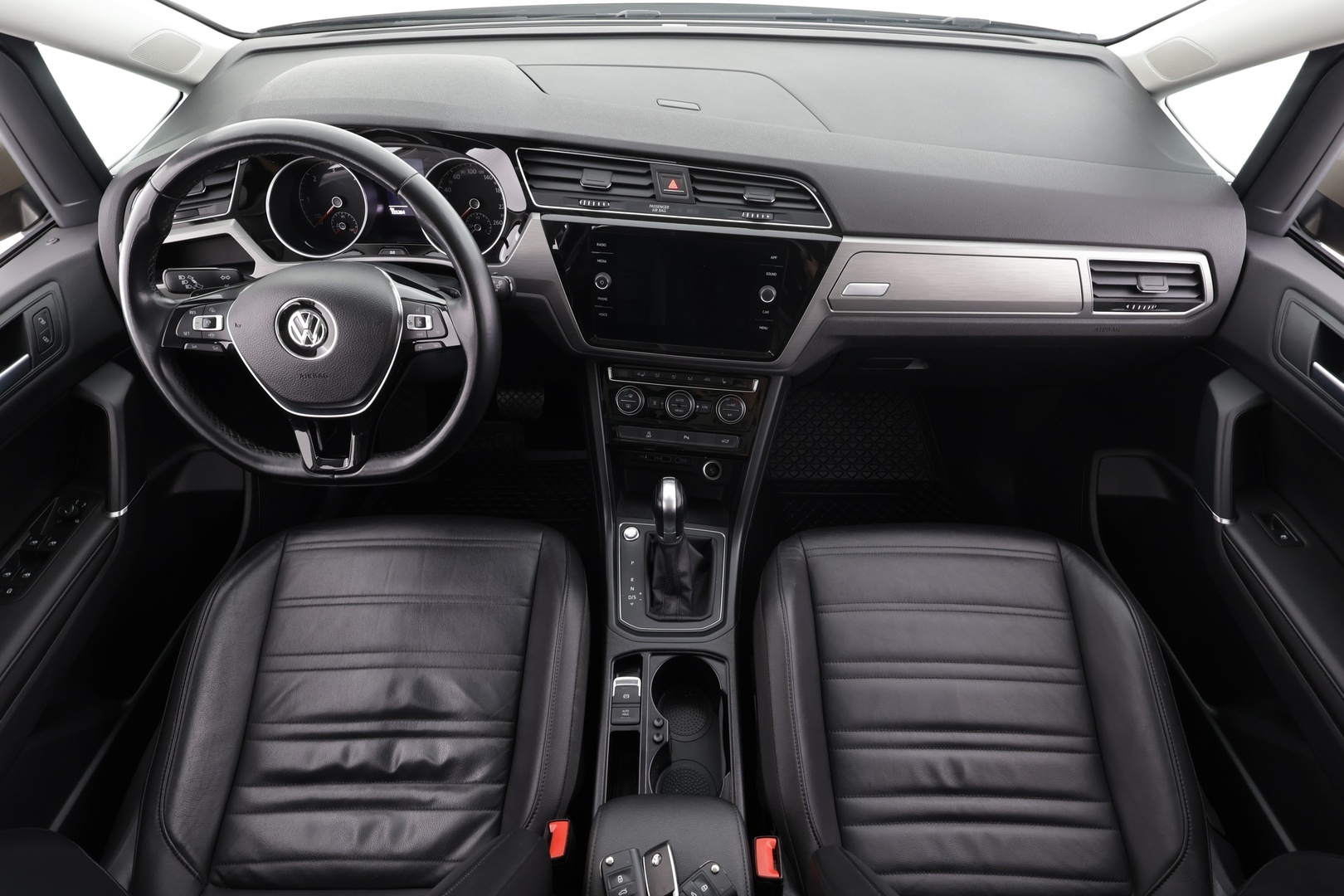 VOLKSWAGEN Touran 2019