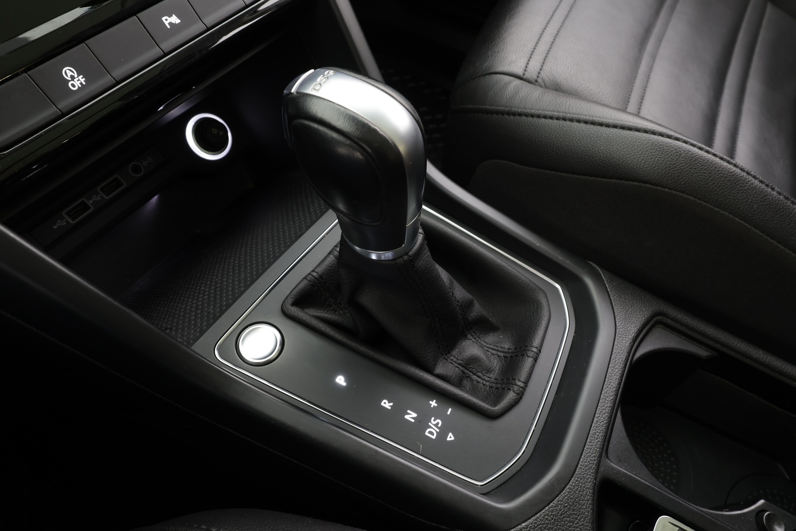 VOLKSWAGEN Touran 2019