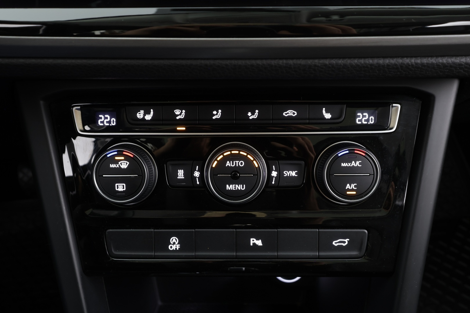 VOLKSWAGEN Touran 2019