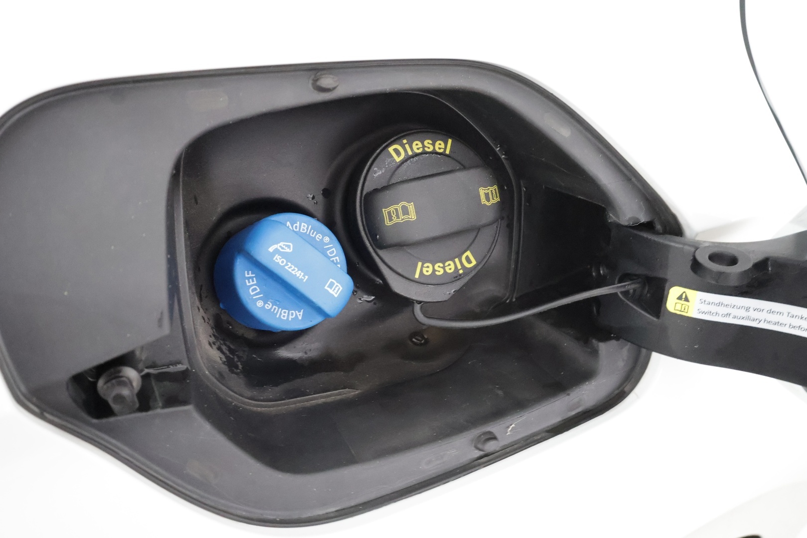 VOLKSWAGEN Passat 2022