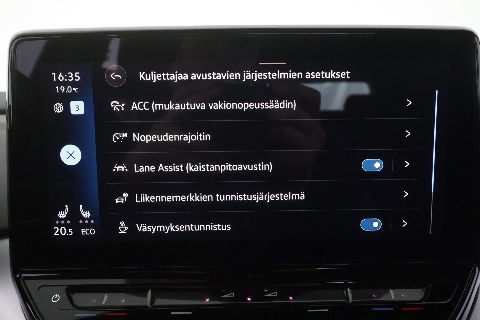 VOLKSWAGEN ID.4 2023