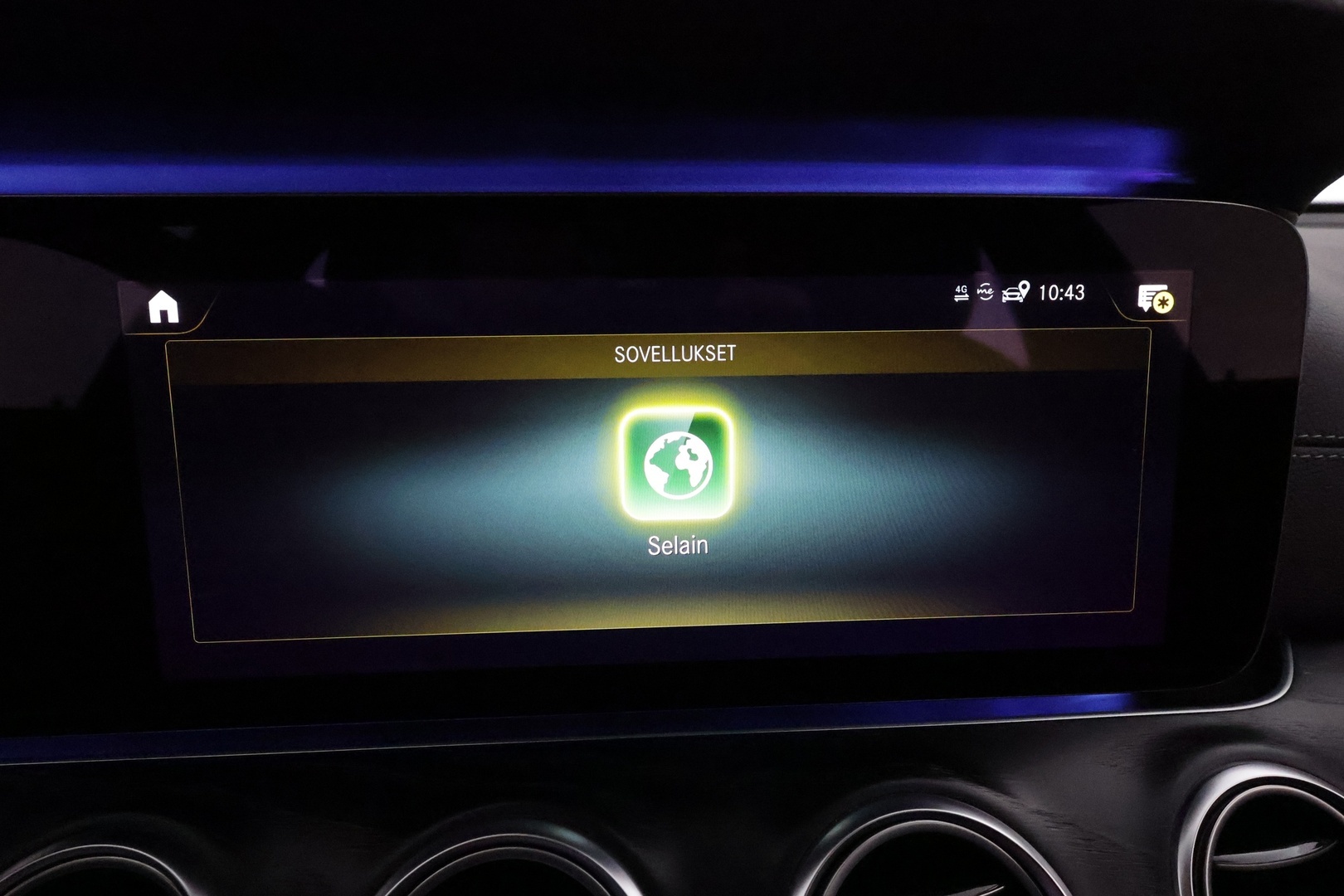 MERCEDES-BENZ E 2021