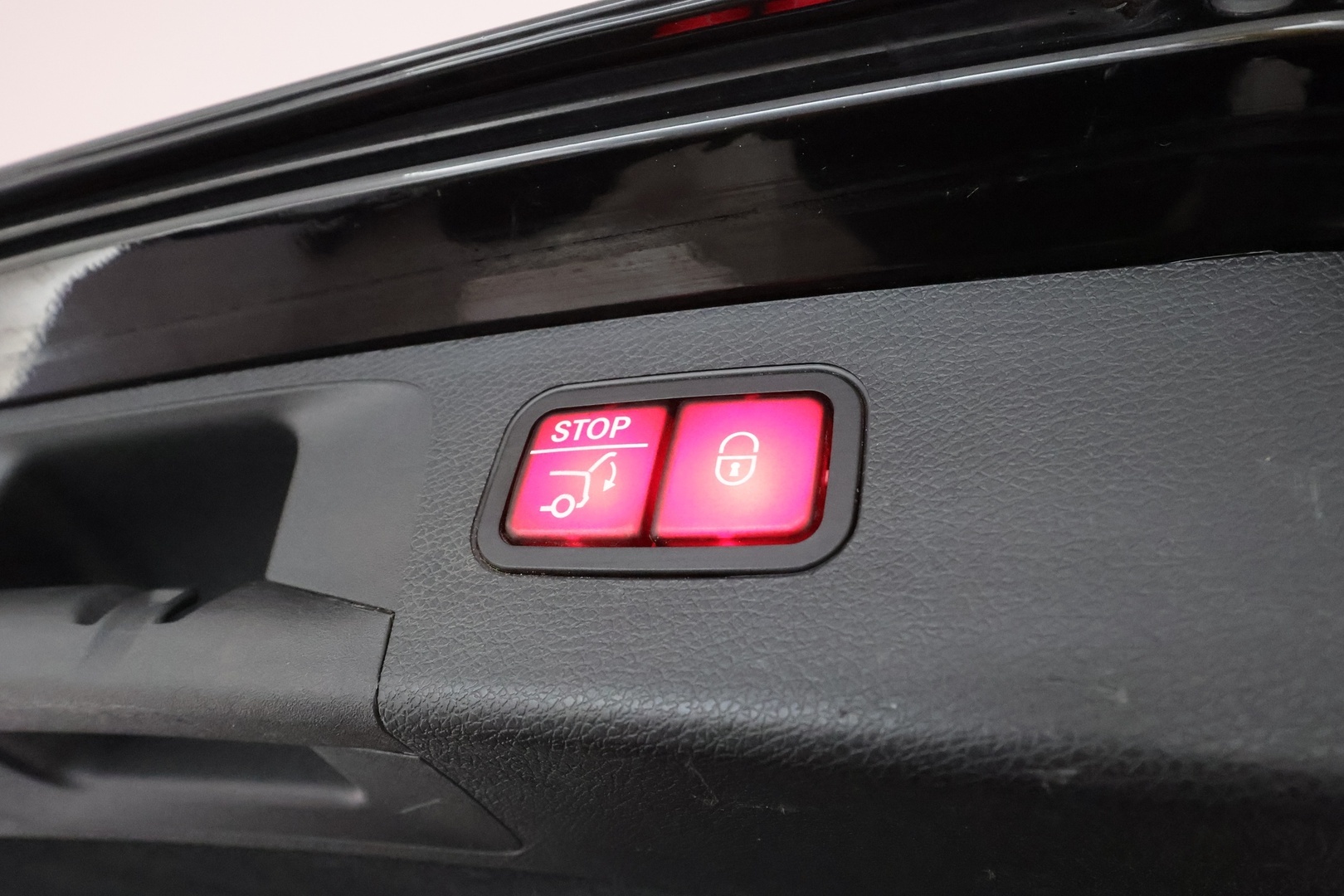 MERCEDES-BENZ E 2021