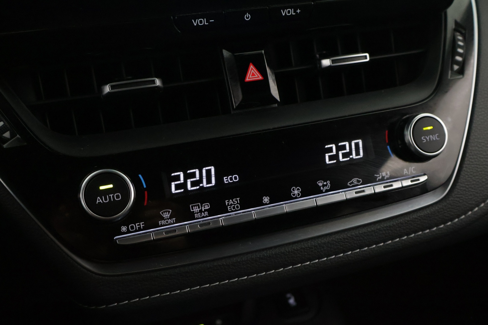 TOYOTA Corolla 2024