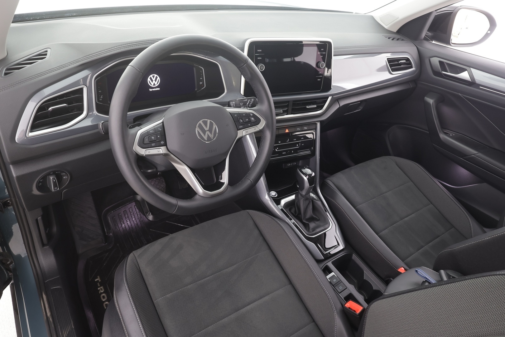 VOLKSWAGEN T-Roc 2025