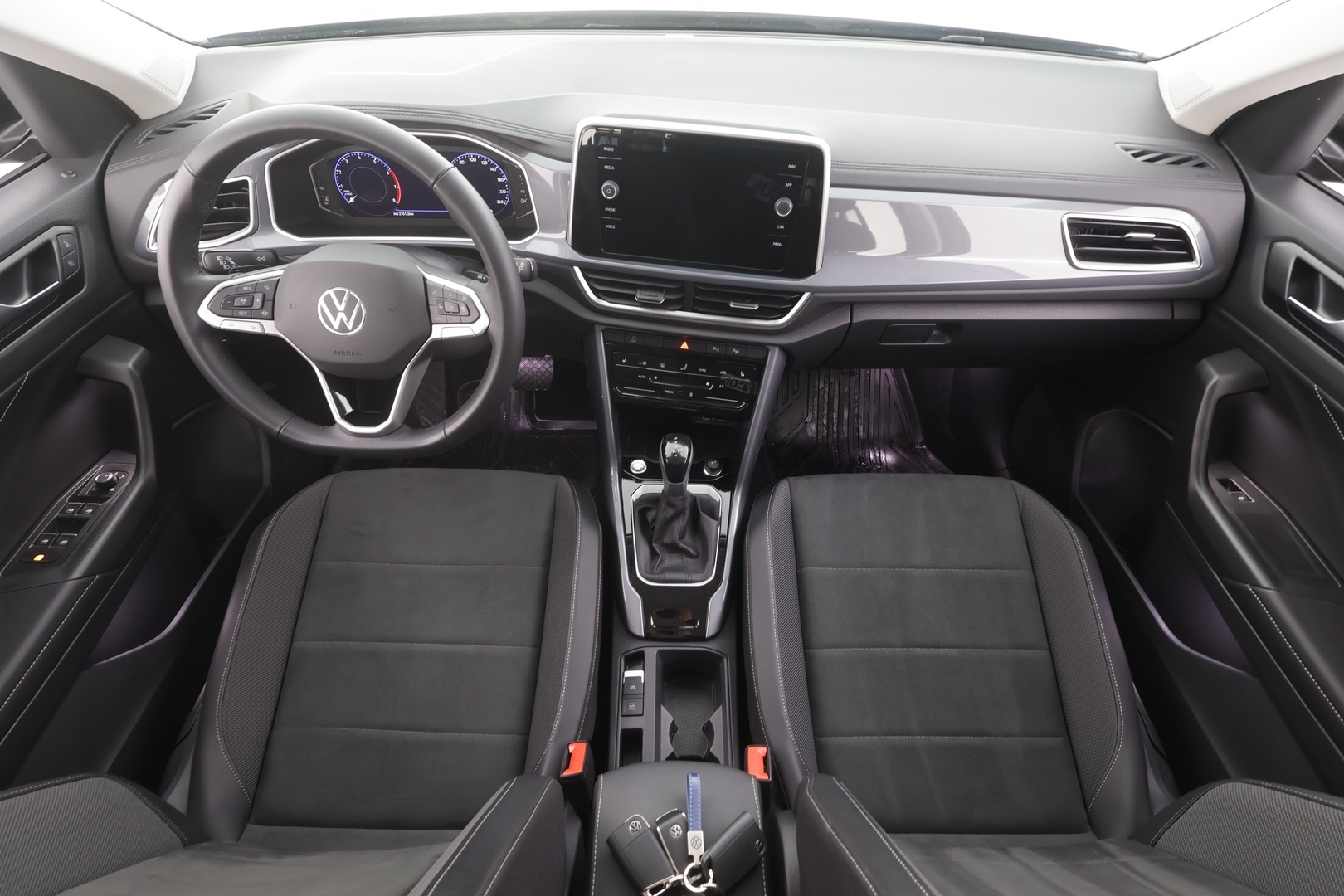 VOLKSWAGEN T-Roc 2025