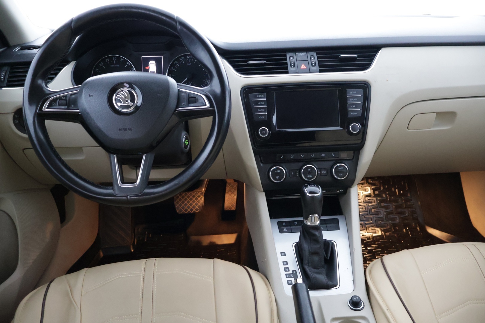 SKODA Octavia 2016