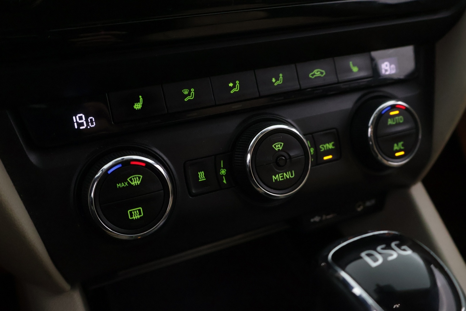 SKODA Octavia 2016