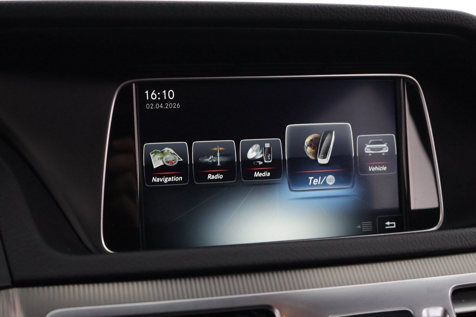 MERCEDES-BENZ E 2016