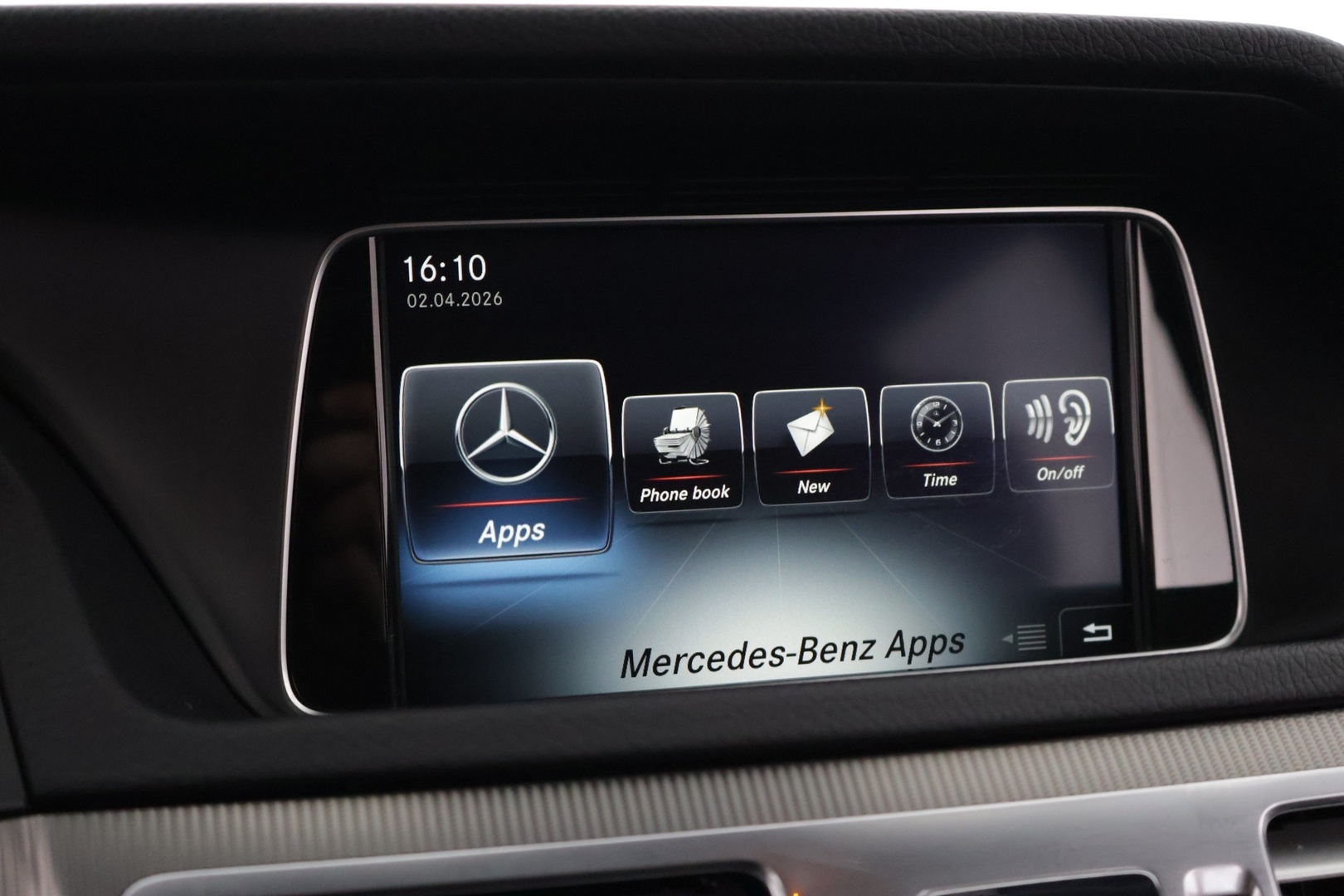 MERCEDES-BENZ E 2016