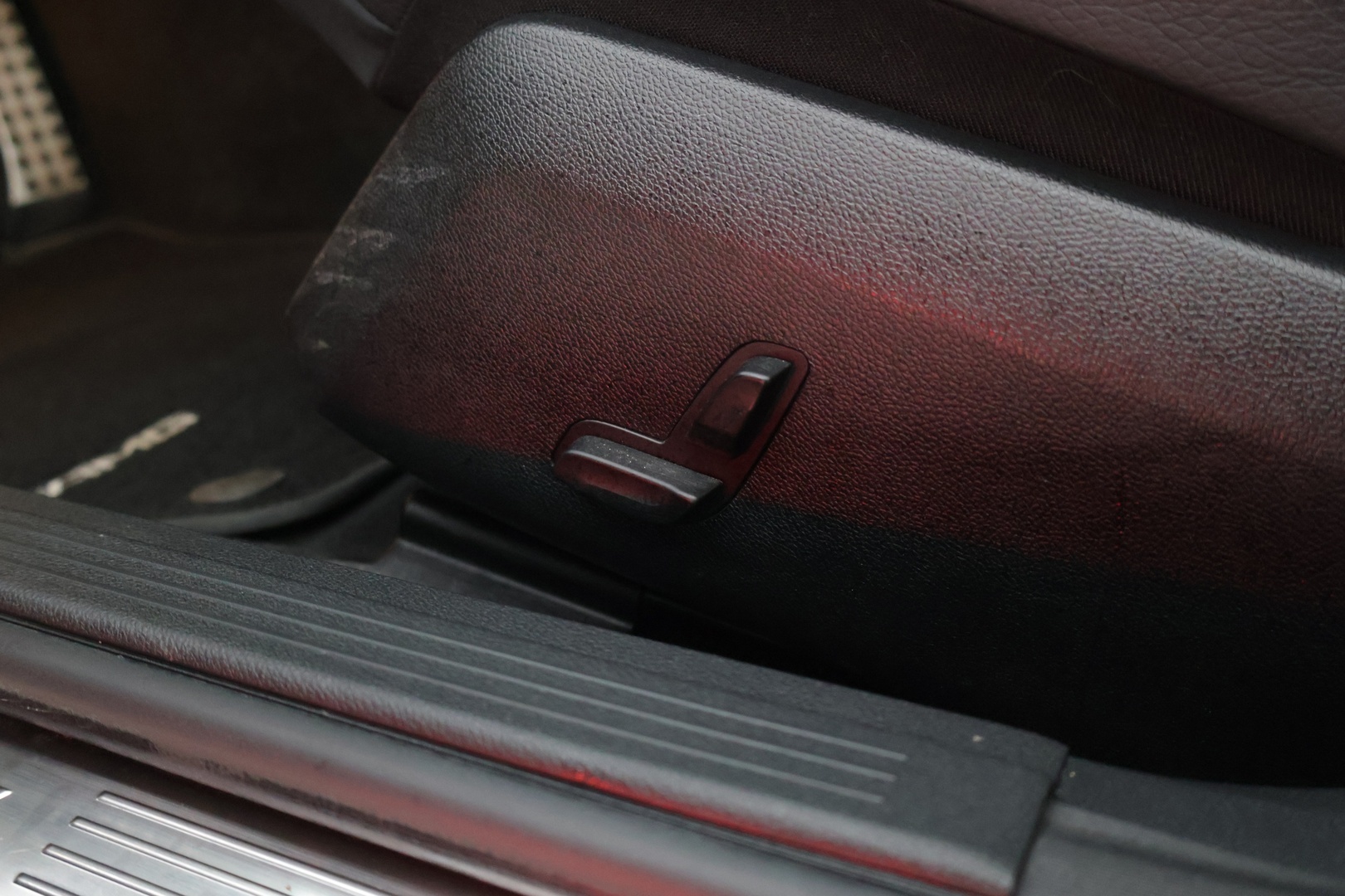 MERCEDES-BENZ E 2016