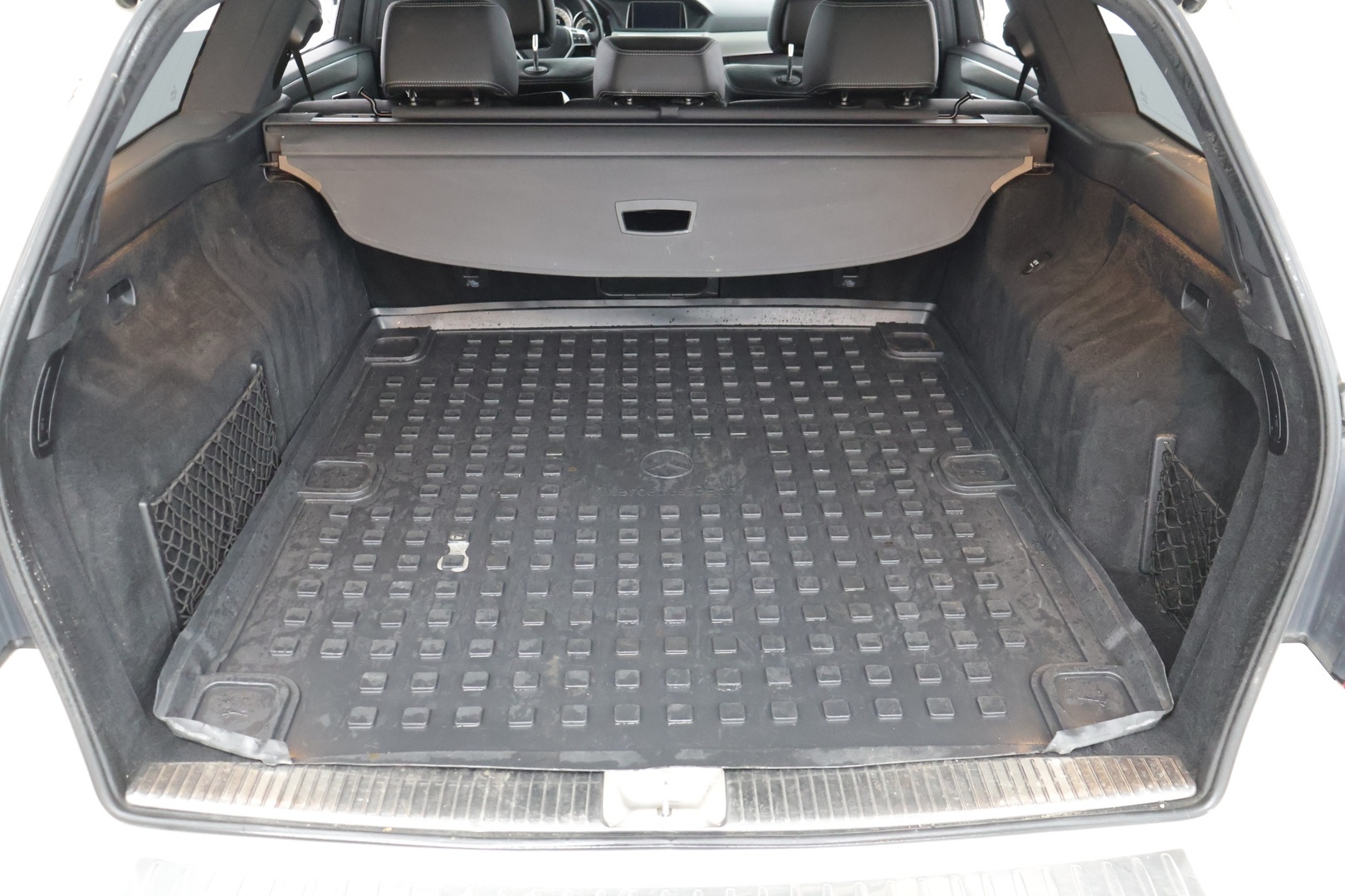 MERCEDES-BENZ E 2016