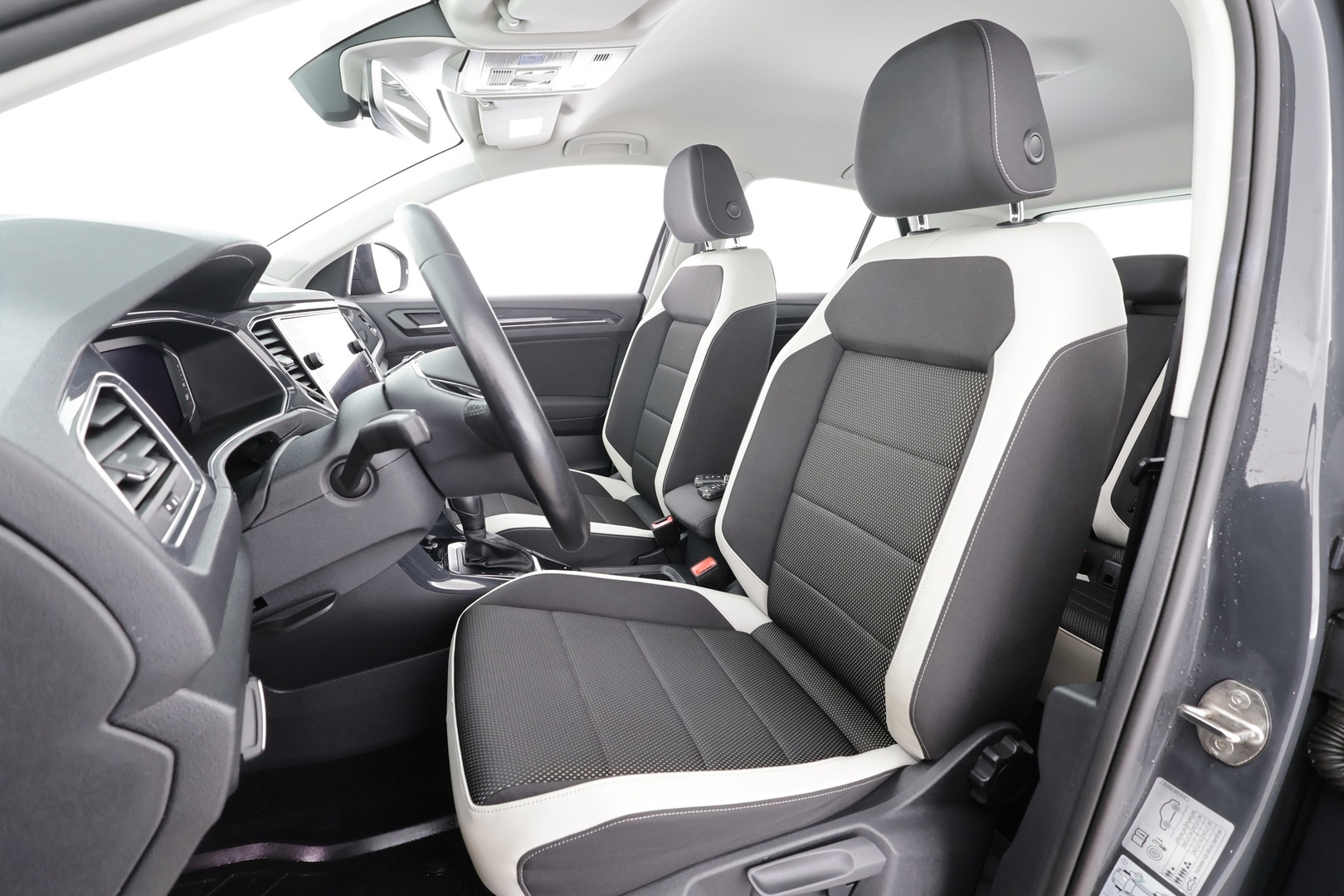 VOLKSWAGEN T-Roc 2021