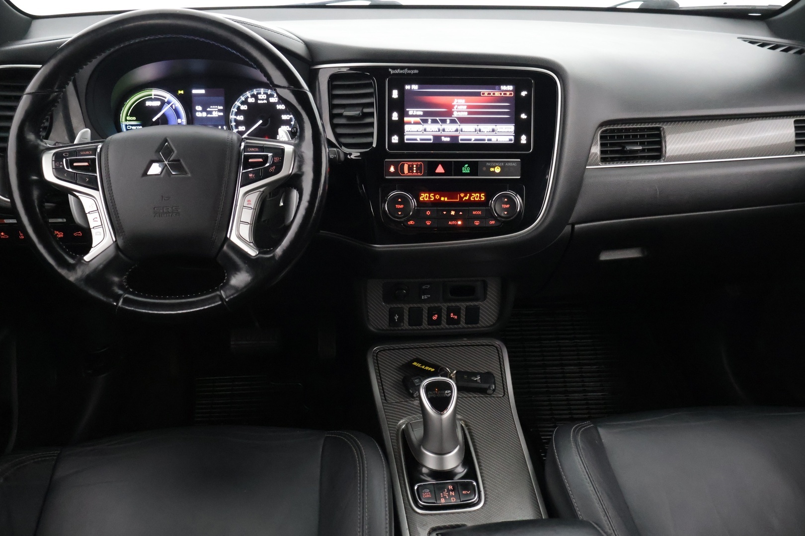 MITSUBISHI Outlander PHEV 2019