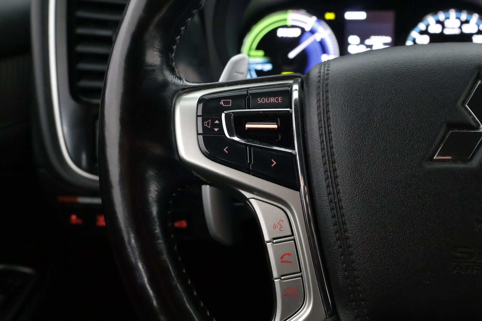 MITSUBISHI Outlander PHEV 2019