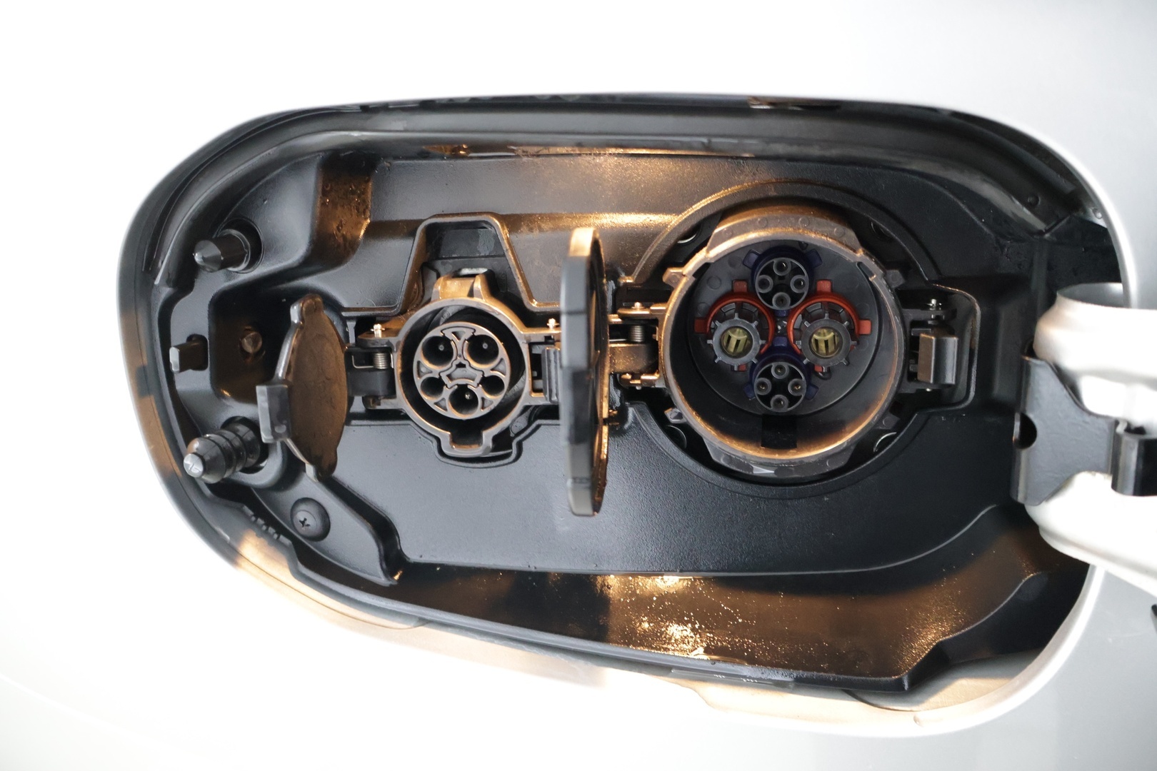 MITSUBISHI Outlander PHEV 2019