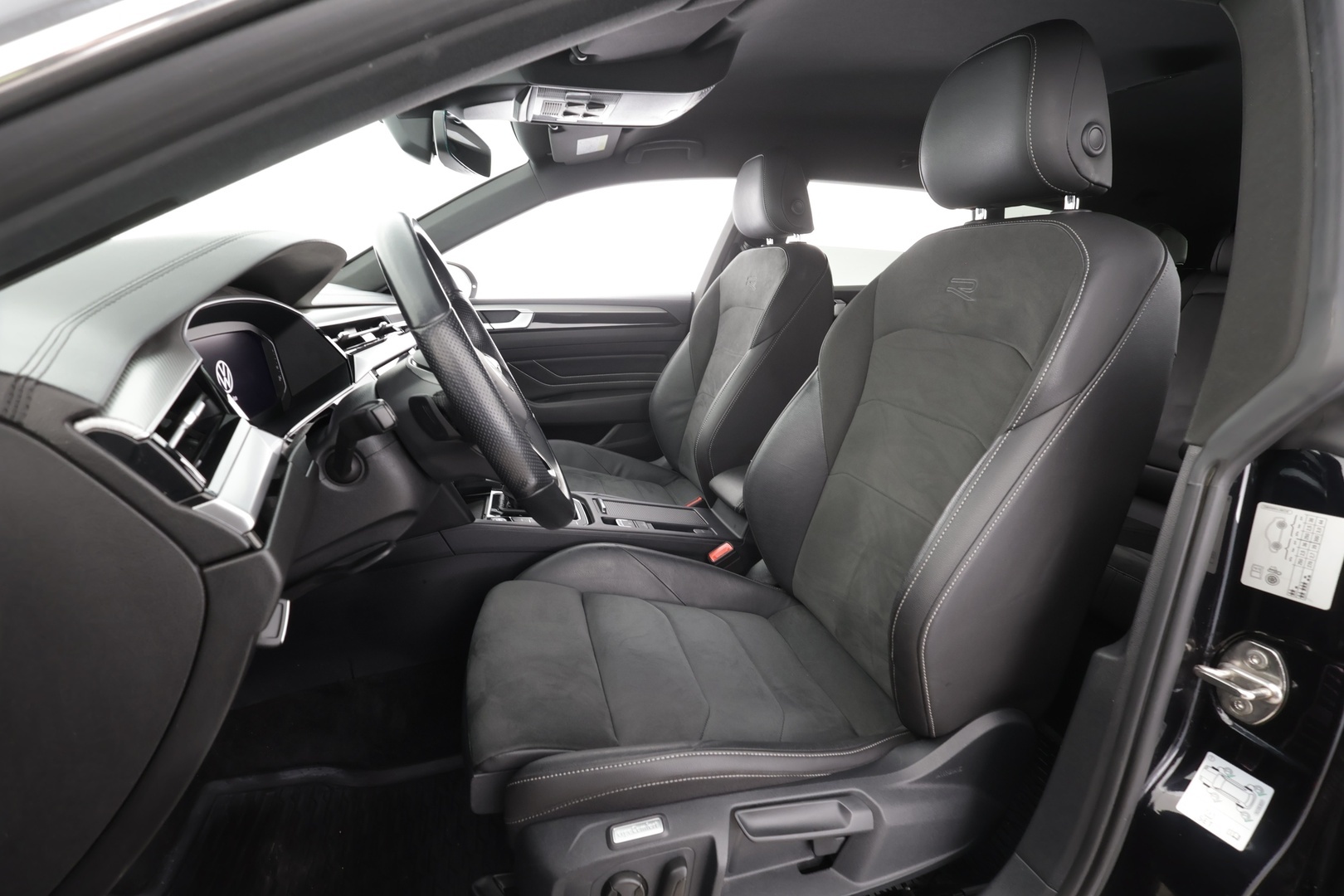 VOLKSWAGEN Arteon 2022