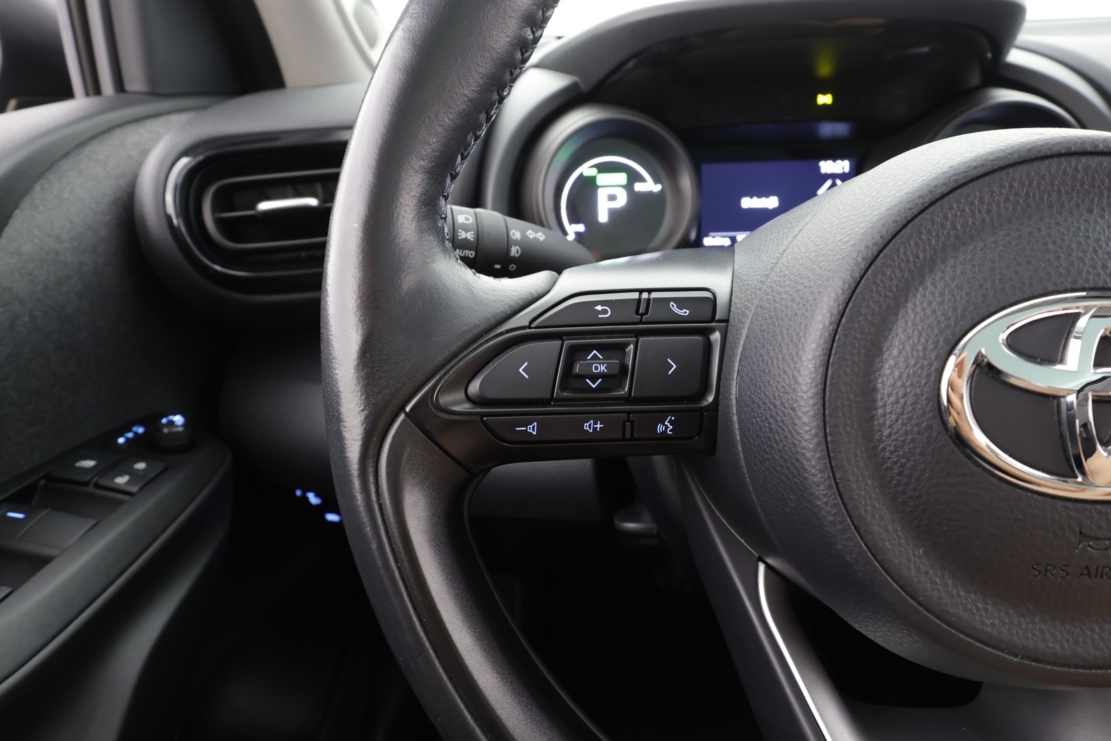 TOYOTA Yaris 2021