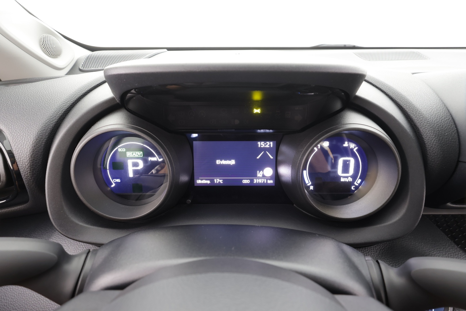 TOYOTA Yaris 2021