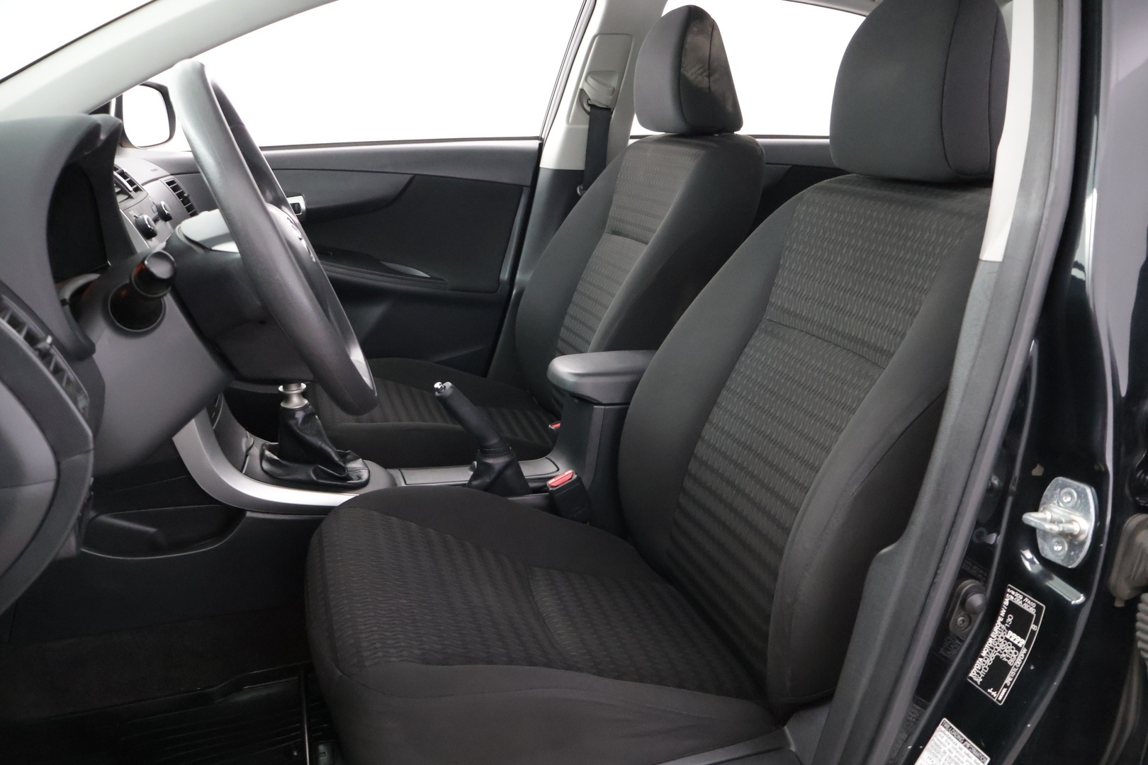 TOYOTA Corolla 2012