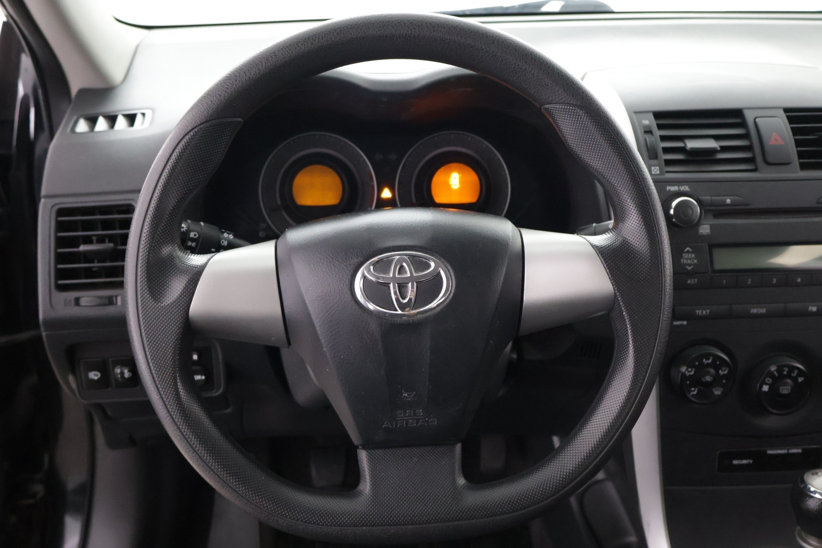 TOYOTA Corolla 2012
