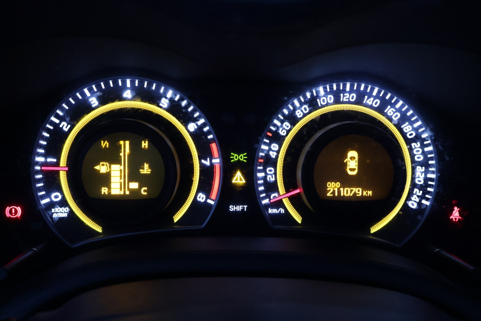 TOYOTA Corolla 2012