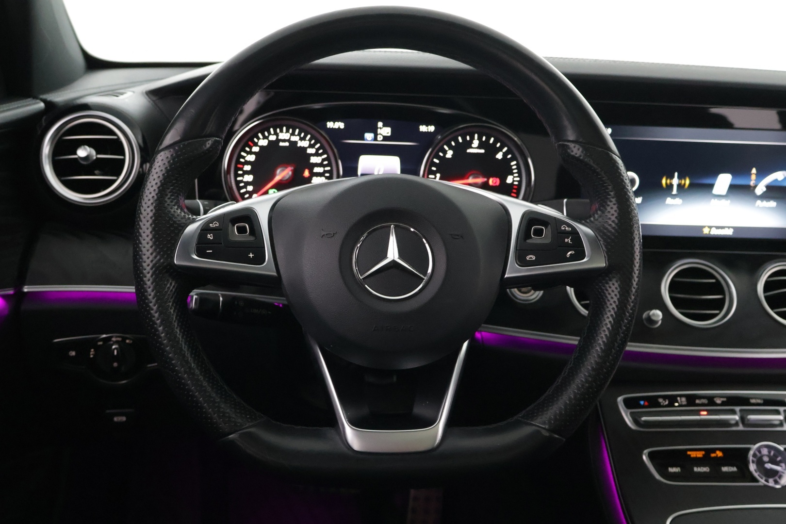 MERCEDES-BENZ E 2017