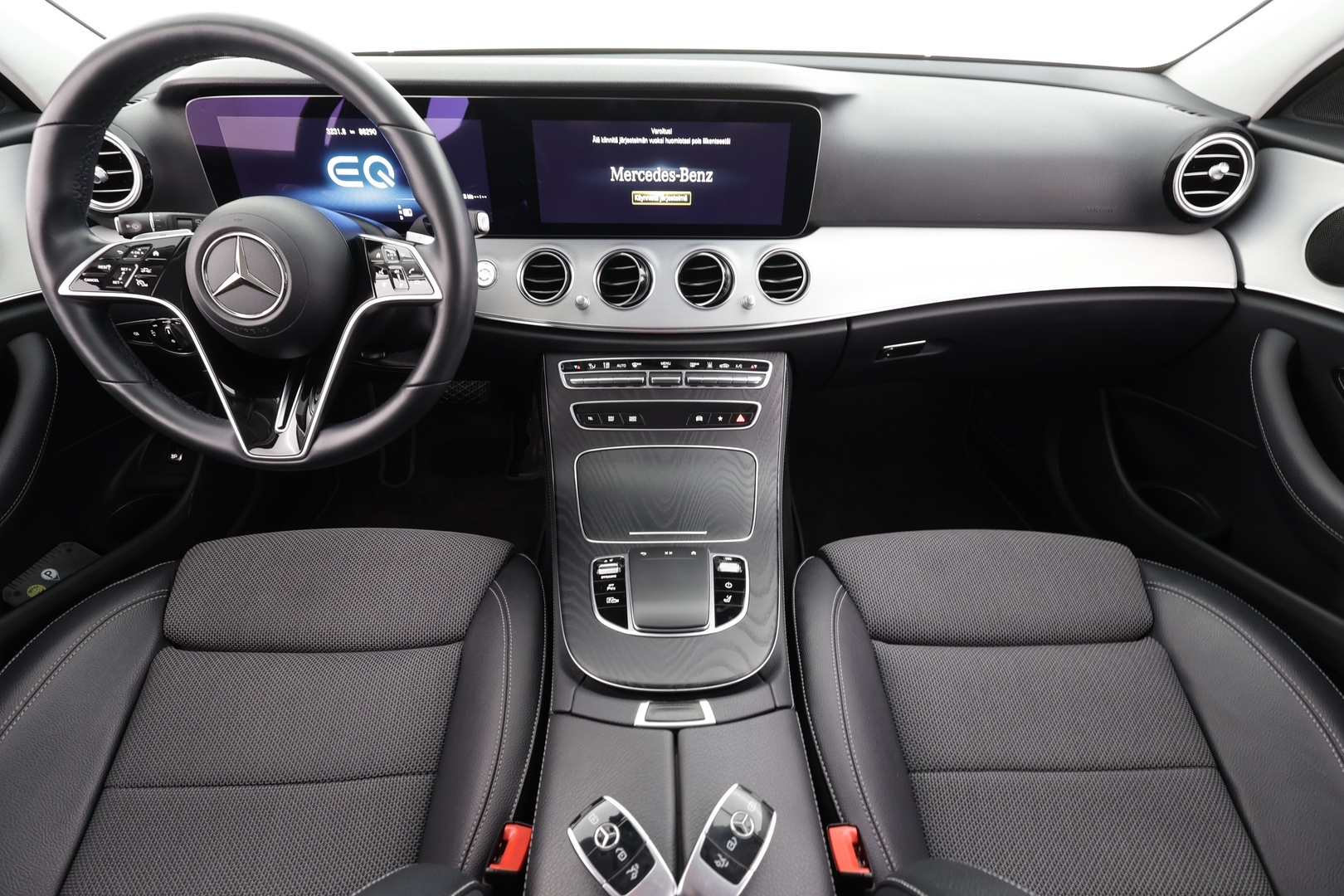 MERCEDES-BENZ E 2021