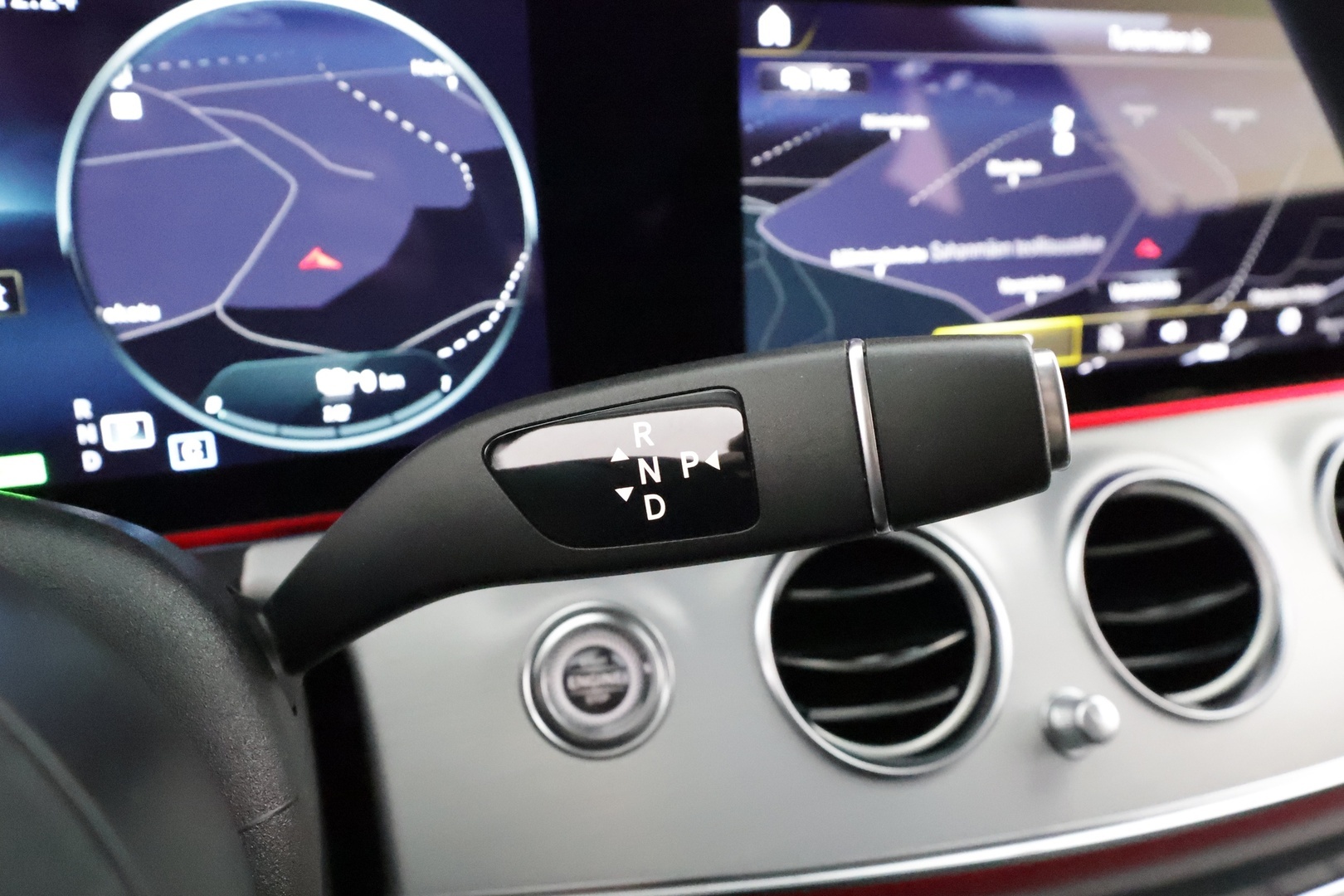 MERCEDES-BENZ E 2021