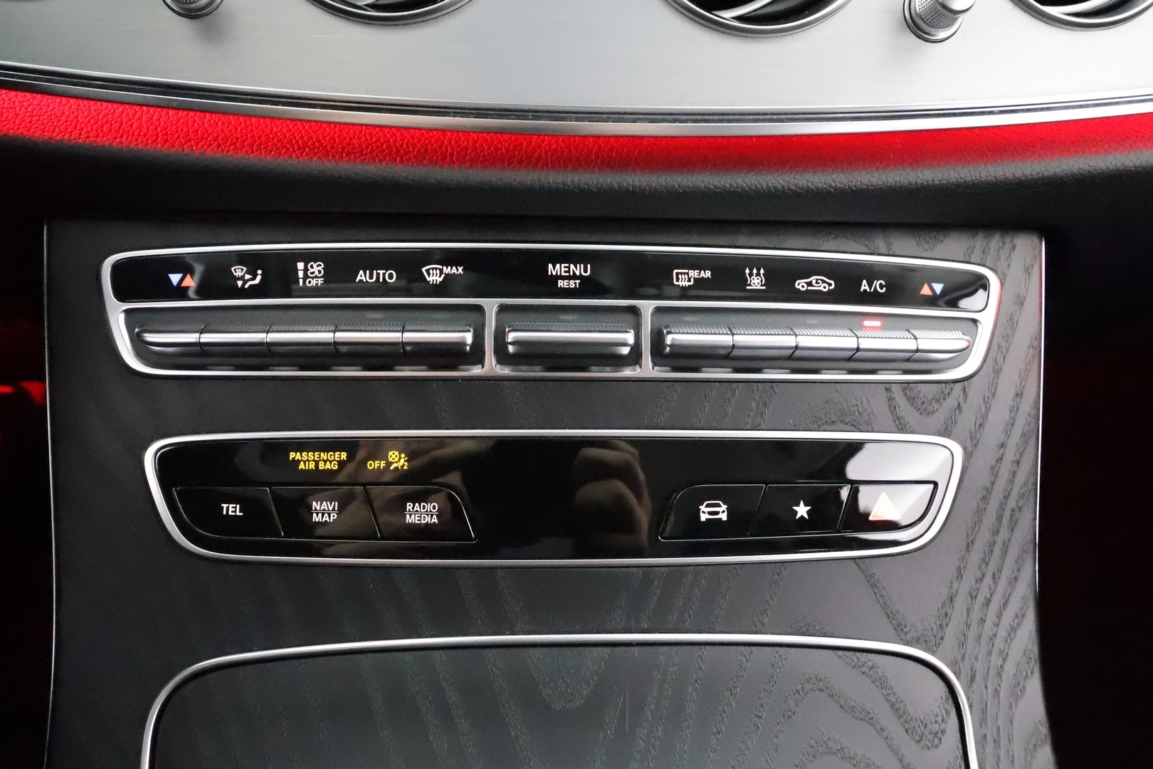 MERCEDES-BENZ E 2021